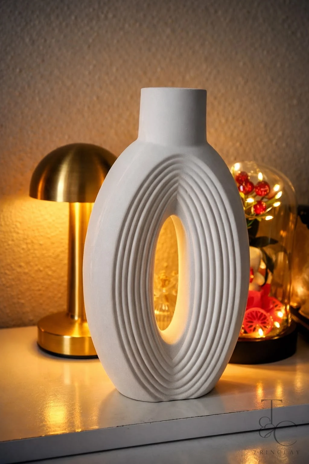 1pc striped oval vase